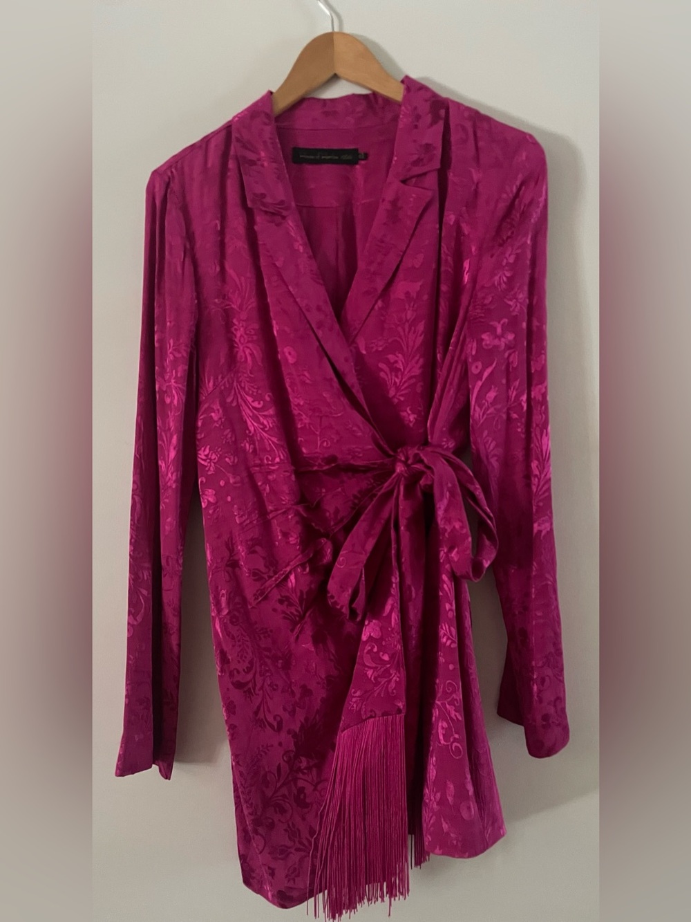 REVOLVE HOUSE OF HARLOW 1960 Oriental Wrap Dress size M FUCHSIA Color